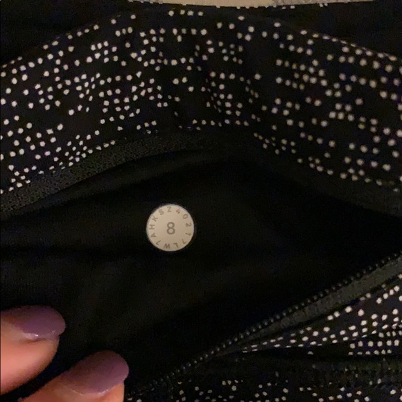 Lululemon spandex shorts - Picture 4 of 4